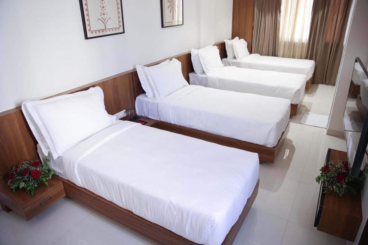 Lords Eco Inn, Ambaji Exterior photo