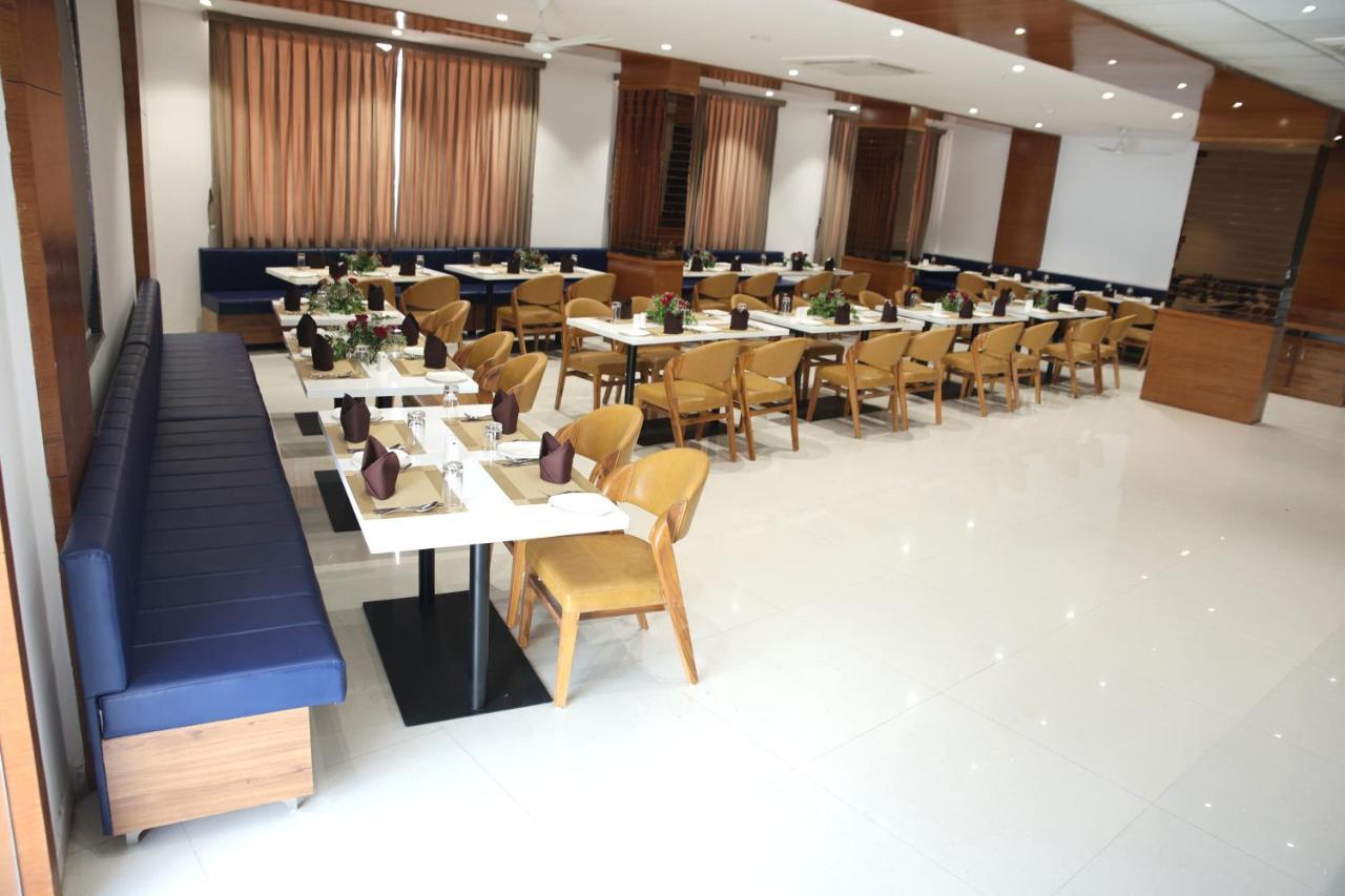 Lords Eco Inn, Ambaji Exterior photo