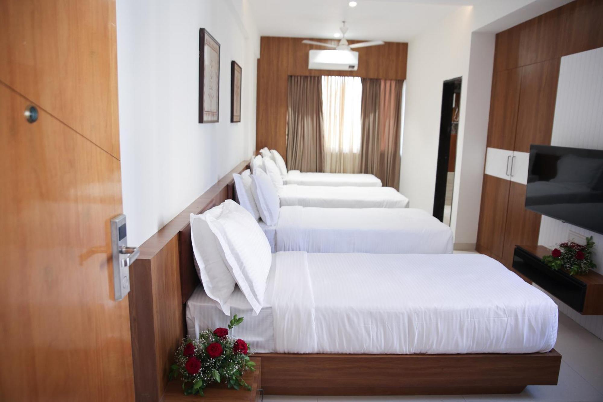 Lords Eco Inn, Ambaji Exterior photo